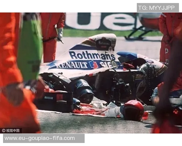 巴西足球队悲剧性飞机坠毁事件回顾及影响分析